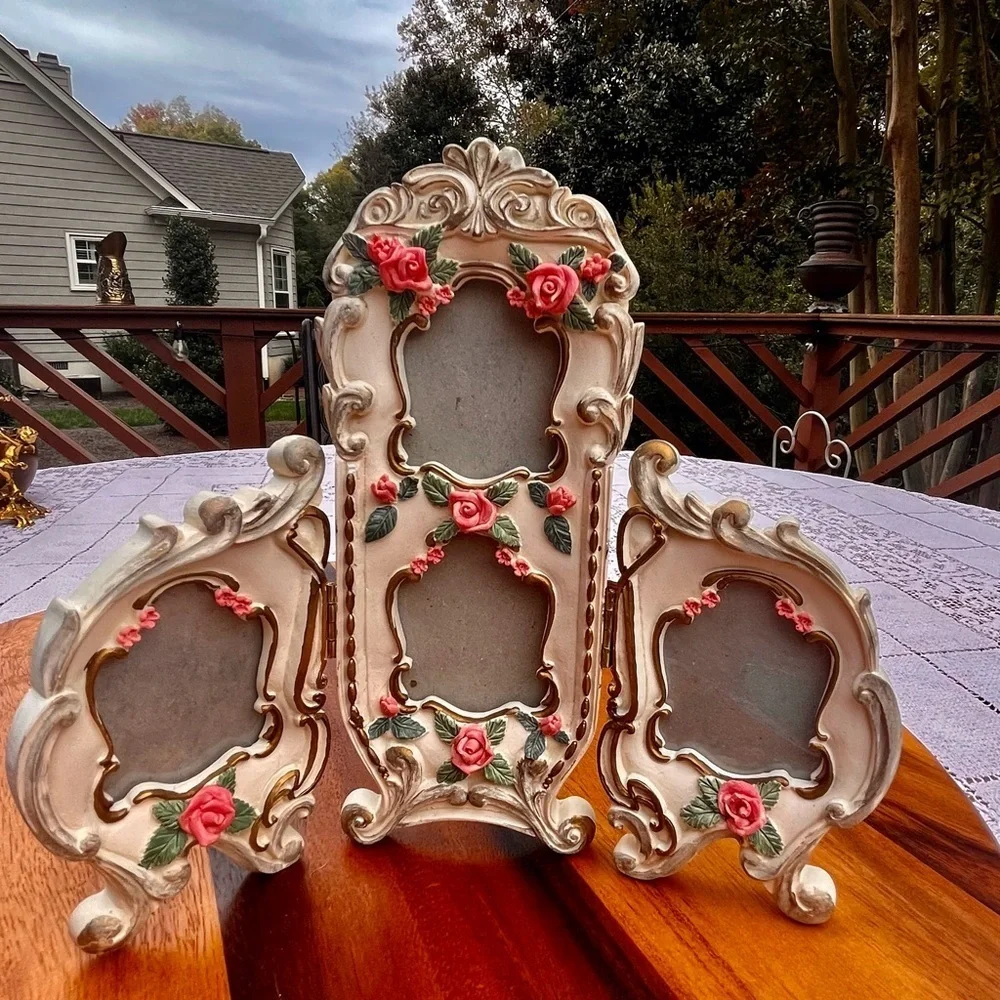Vintage 3 D folding  Victorian style with roses pictures frame
